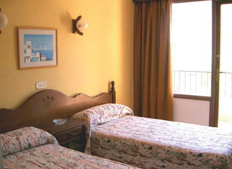 Elegance Playa Arenal III Hostel El Arenal  Ngoại thất bức ảnh
