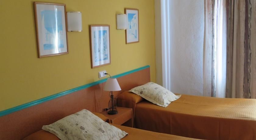 Elegance Playa Arenal III Hostel El Arenal  Ngoại thất bức ảnh