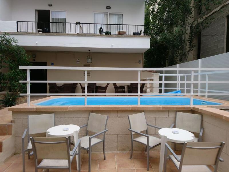 Elegance Playa Arenal III Hostel El Arenal  Ngoại thất bức ảnh